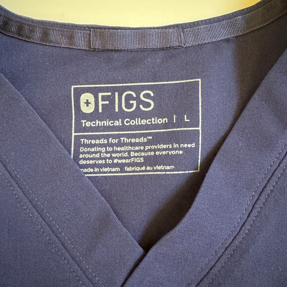 Figs Navy Blue Scrub Top Bundle of 3 Navy Size XL M22SW1020 Tab Pocket Shirt EUC - Picture 3 of 11